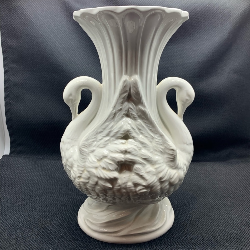 Vintage Italian Double Swan White Vase